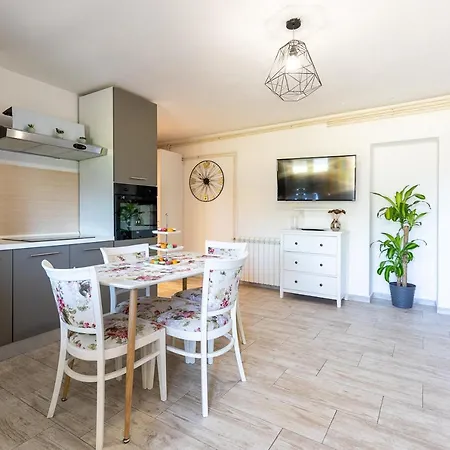 Apartment Sanja-marino *