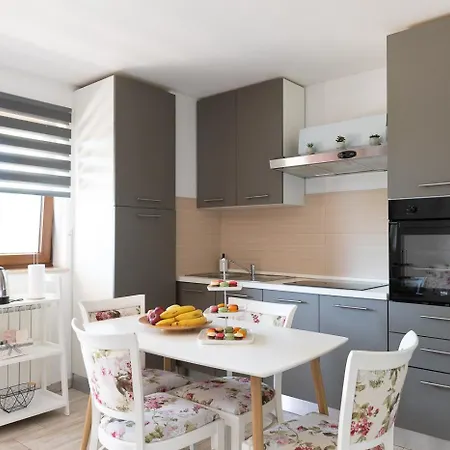 Sanja-marino Apartment *